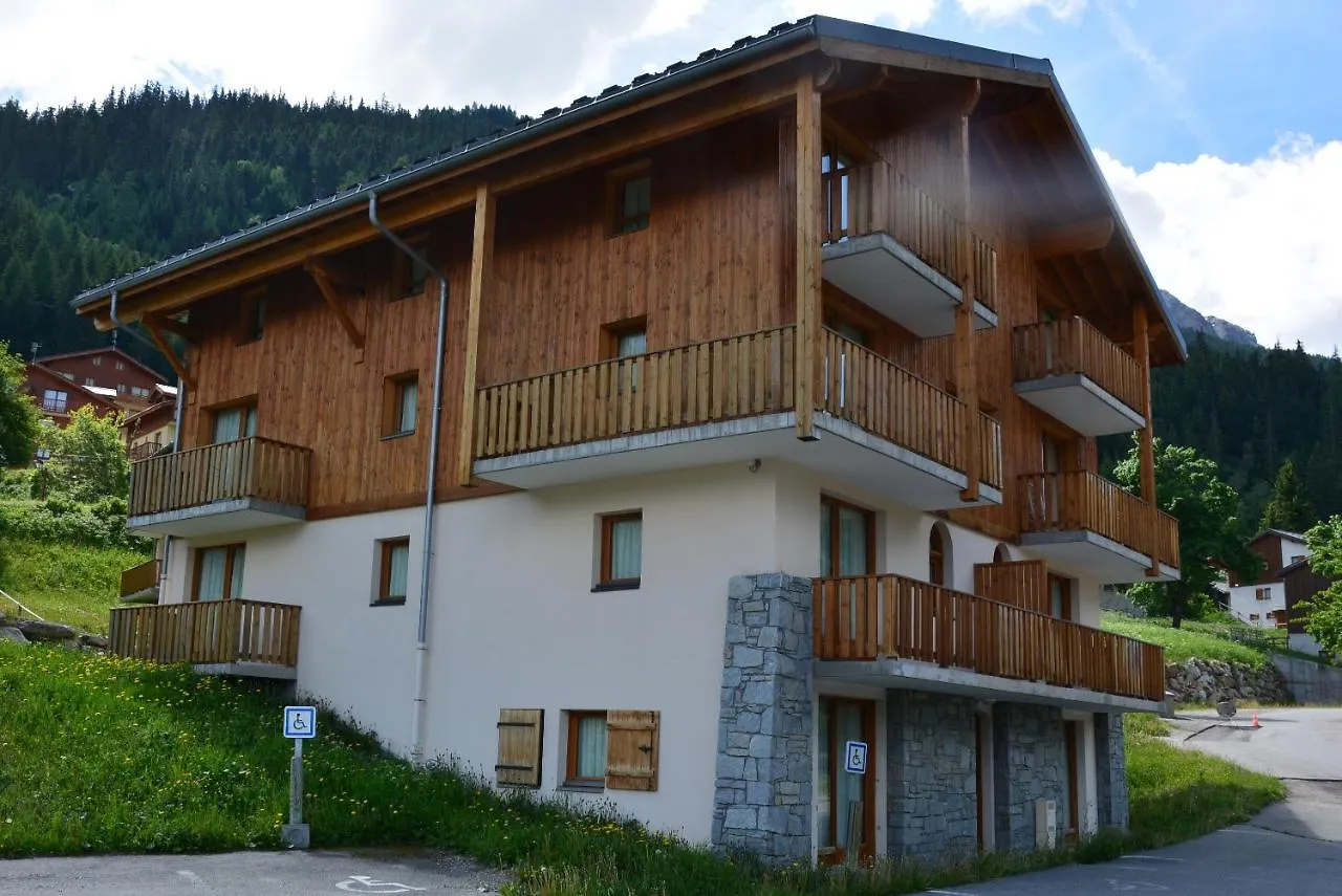 Vacancéole - Résidence Les Chalets de la Ramoure Valfrejus 3*,  France