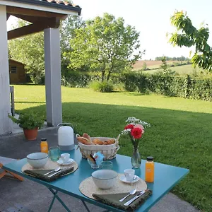 La Naillousaine Bed & Breakfast Nailloux
